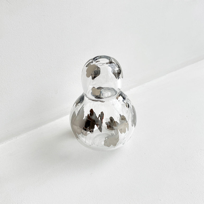 Glass Vase with Platinum Drawings II