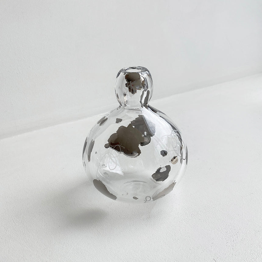 Glass Vase with Platinum Drawings I
