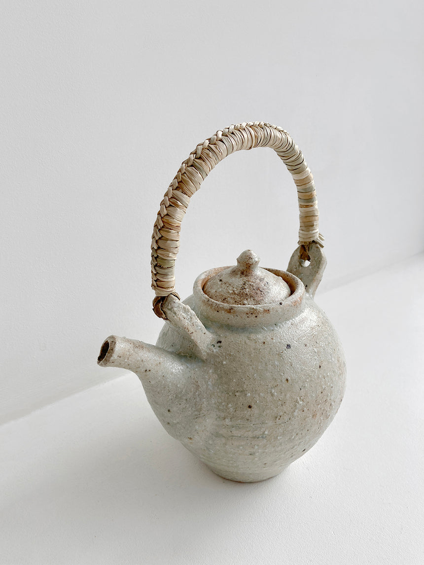 Teapot w/ Woven Akamegashiwa Handle